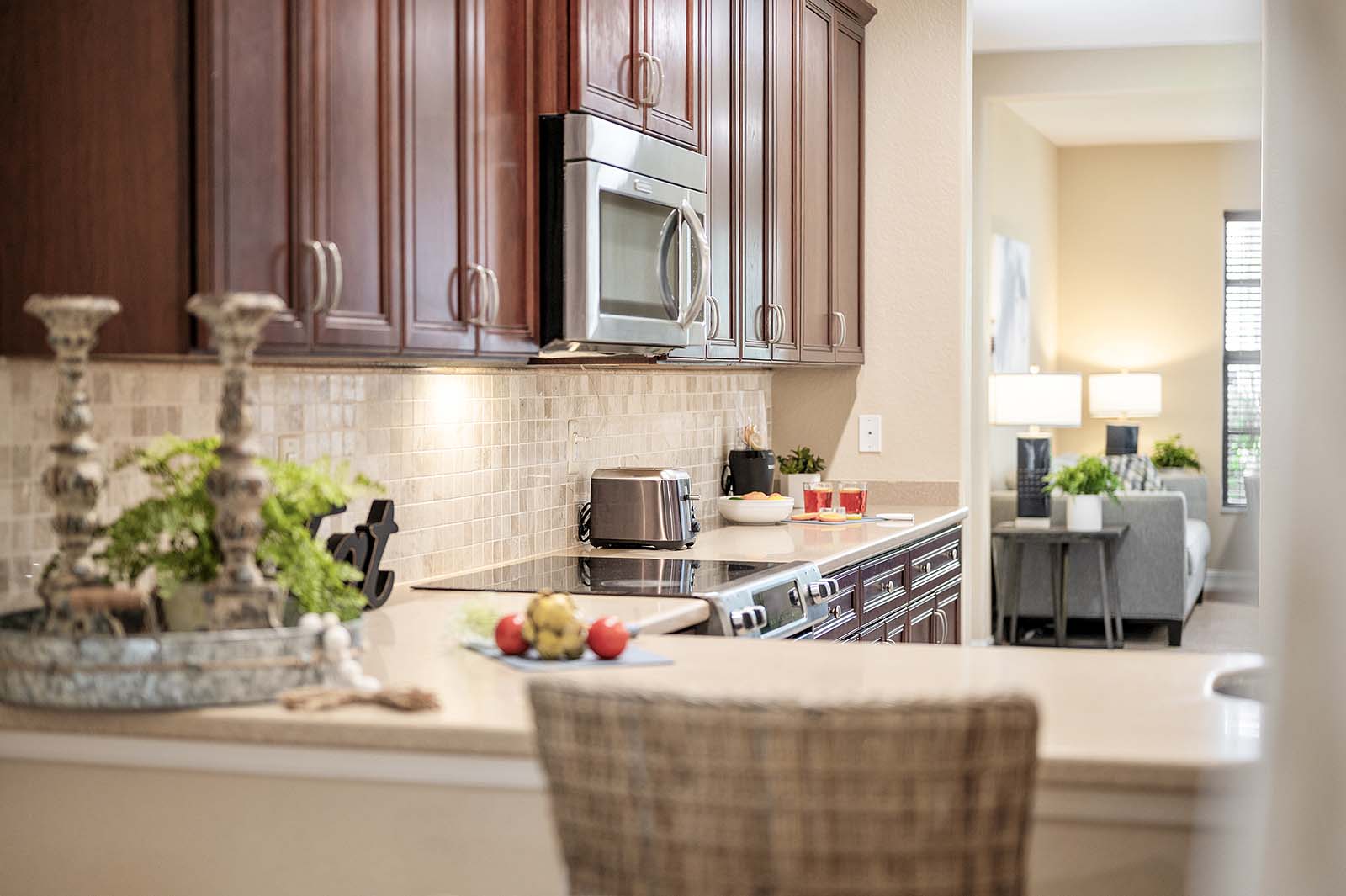 Beheizter Privatpool mit Lanai und Grillbereich.