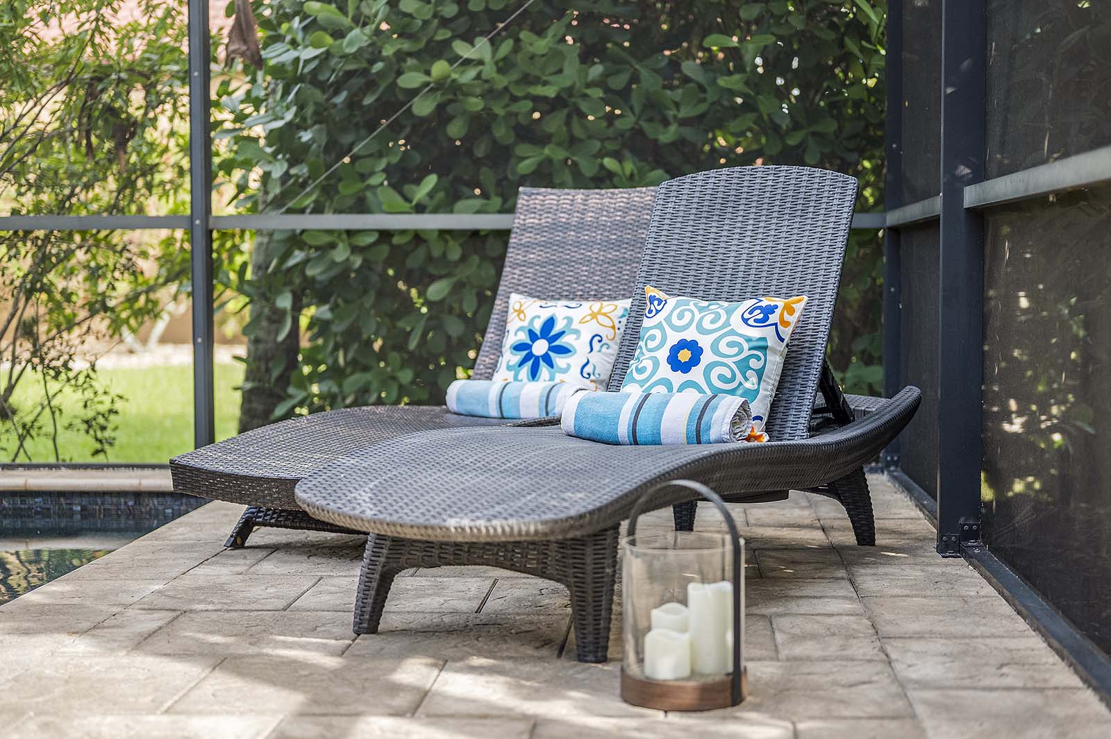 Beheizter Privatpool mit Lanai und Grillbereich.