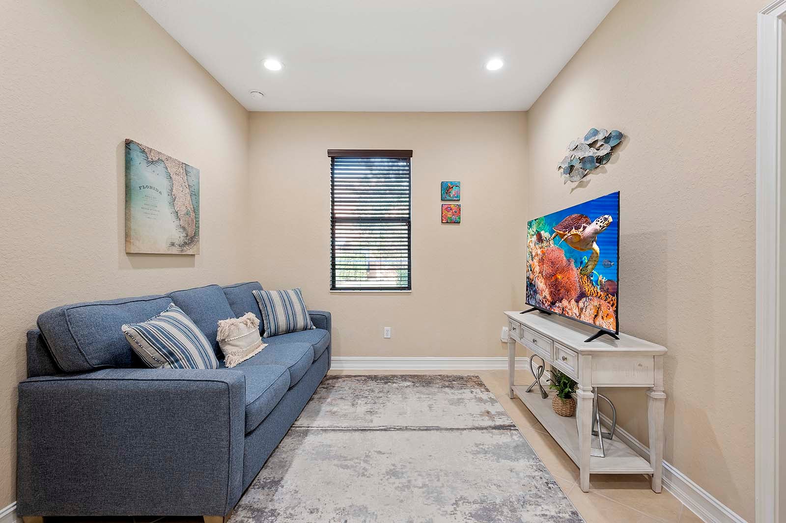 Beheizter Privatpool mit Lanai und Grillbereich.