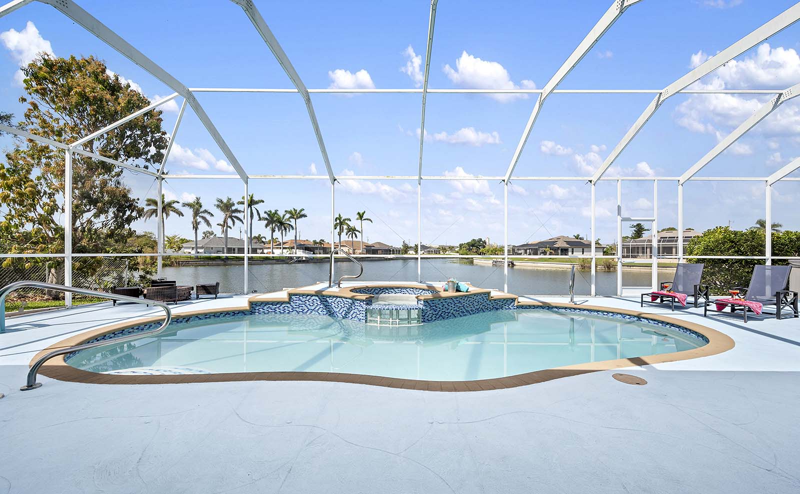 Waterfront Cape Coral, Salzwasser-Pool+Whirlpool, Game Room