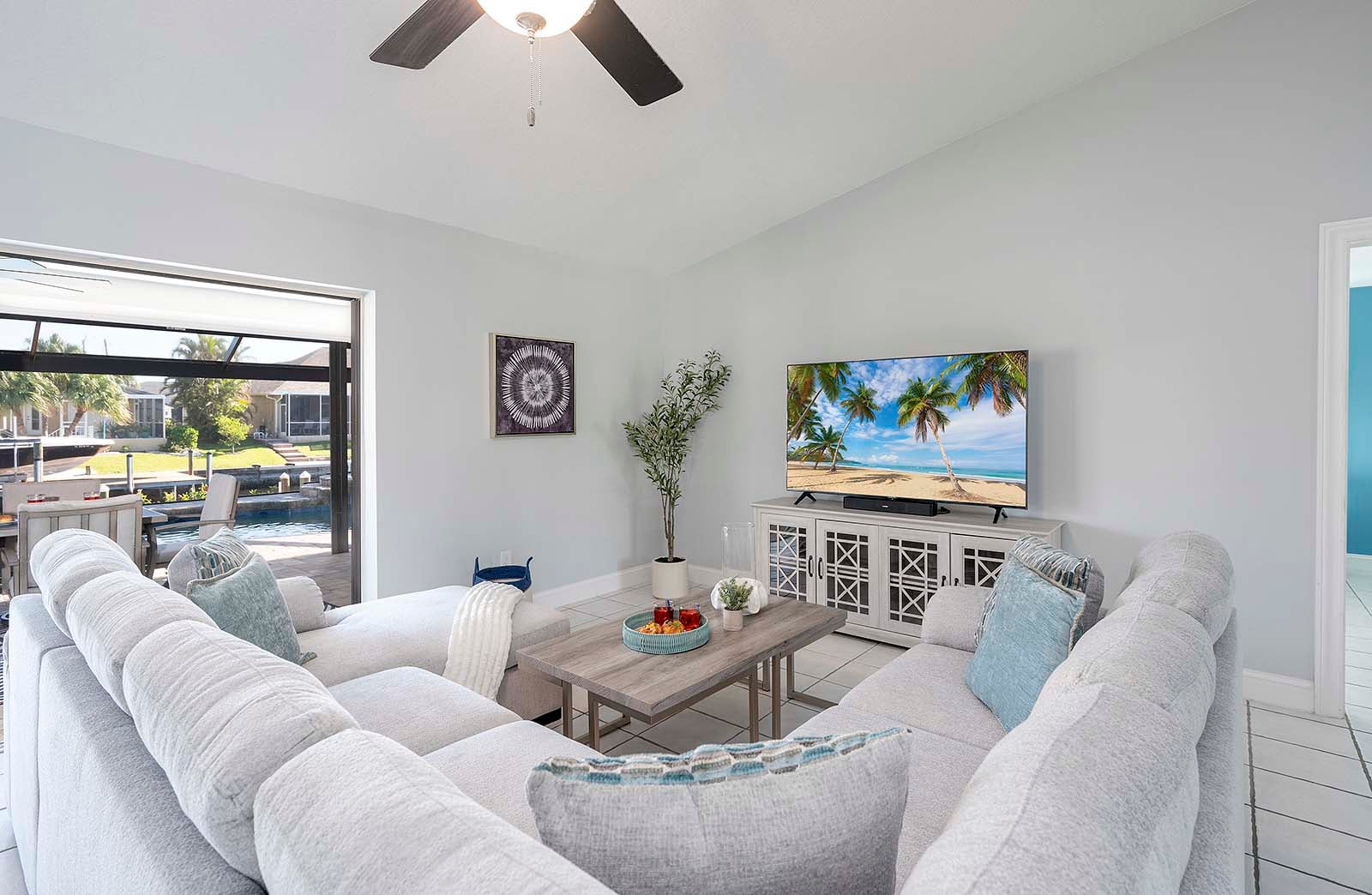 Bootsdock am Kanal mit direktem Gulf Access.