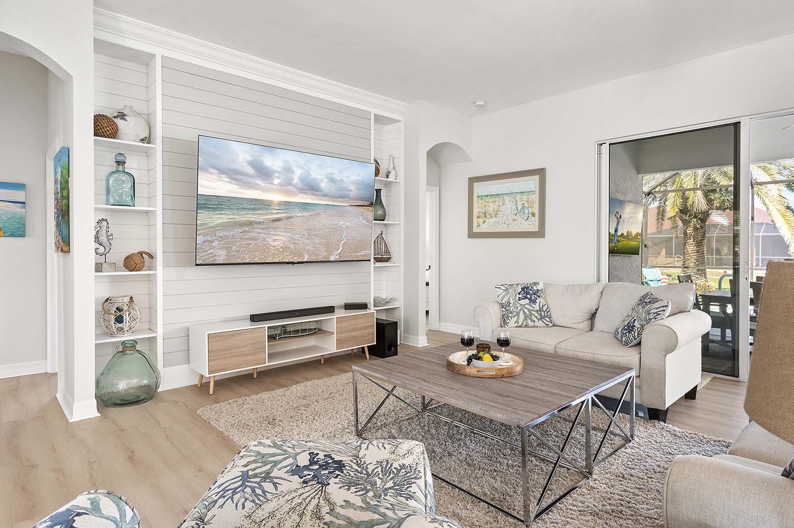 Eingang von American Dream mit offenem Wohngrundriss