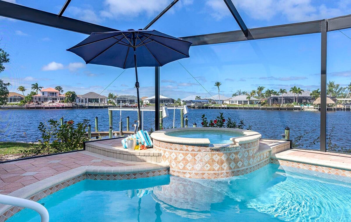 Waterfront SW Cape Coral, Gulf Access, beheizter Pool+Docks﻿lift
