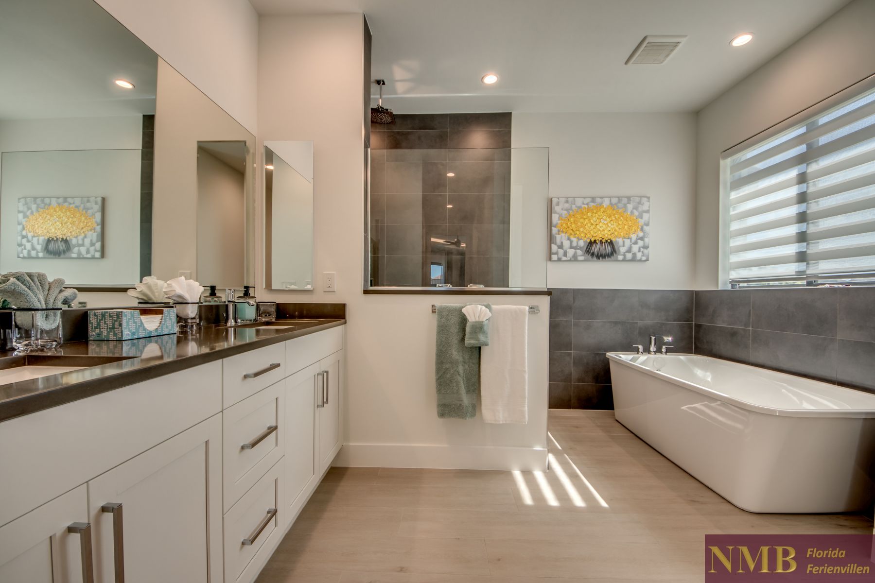 Ferienhaus Cape Coral Henderson 36 Master Bathroom