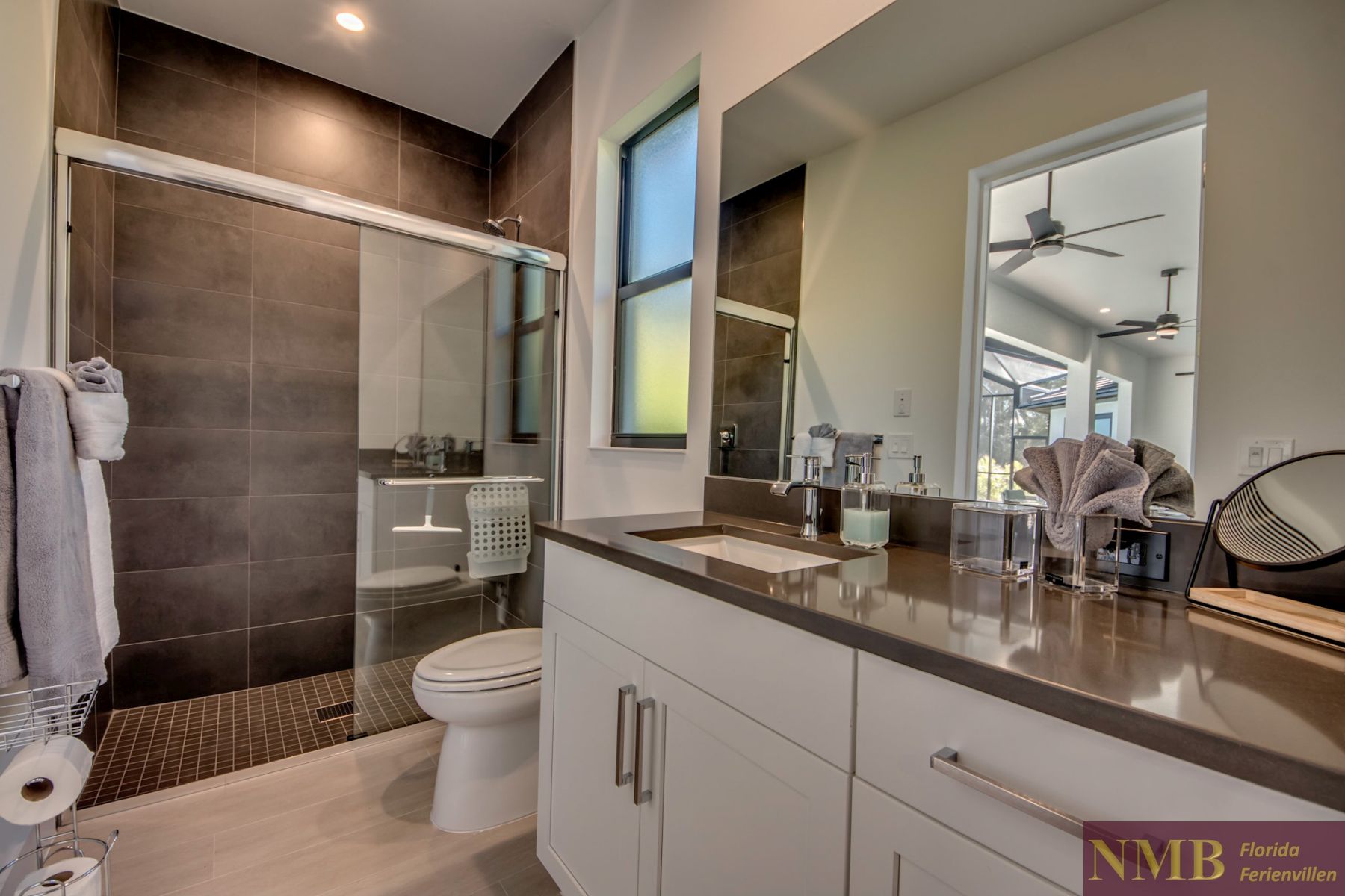 Ferienhaus Cape Coral Henderson 41 Guest Suite Bathroom