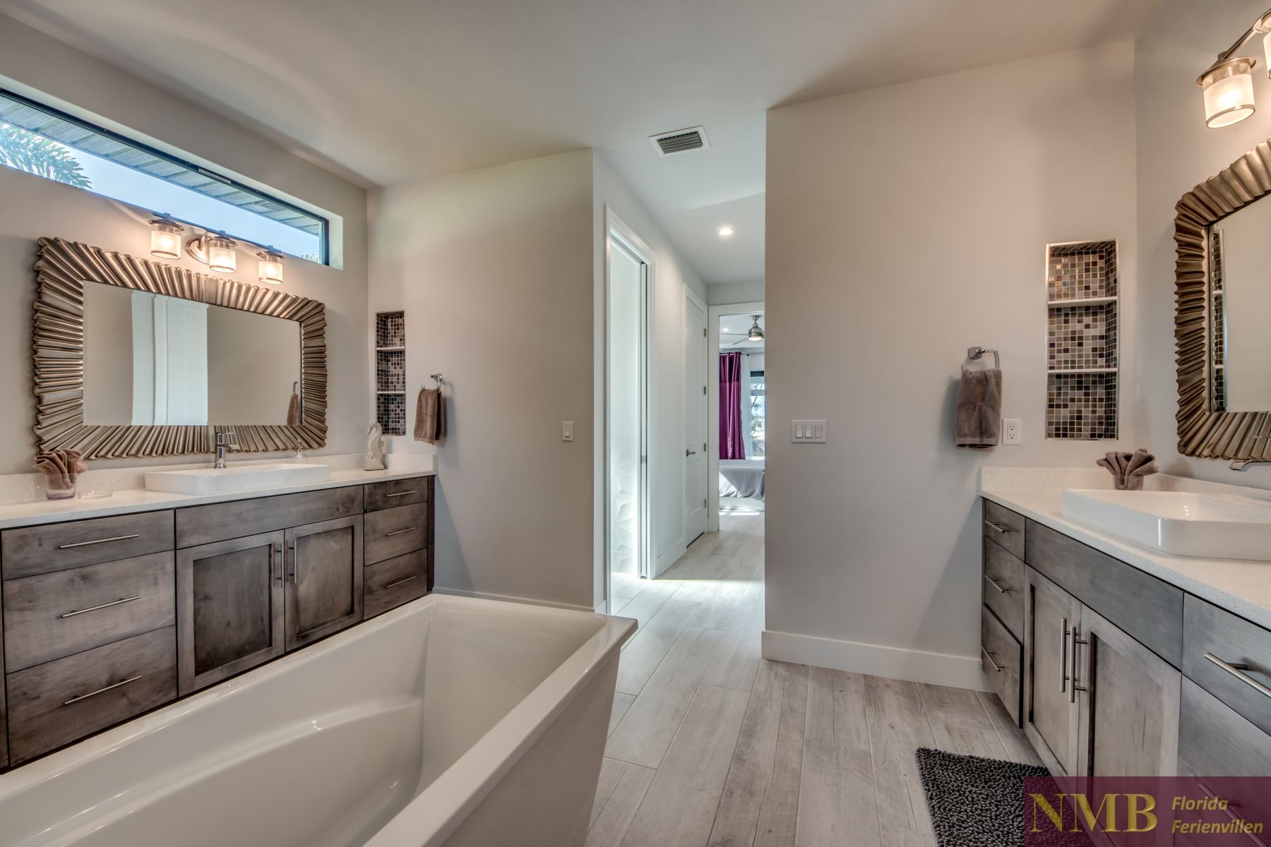 Ferienhaus Cape Coral White Shell 43 Master Bathroom