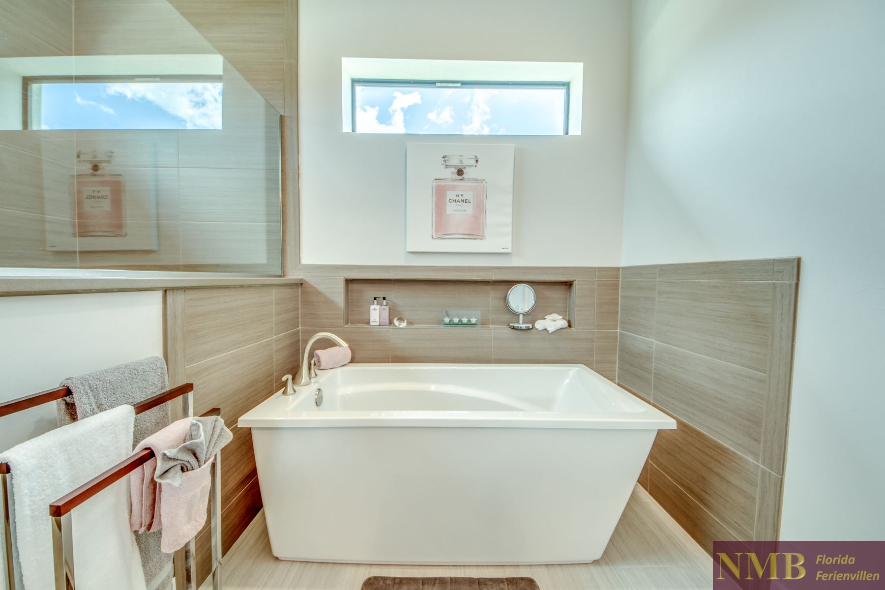 Ferienhaus Cape Supreme Master Bathroom 1