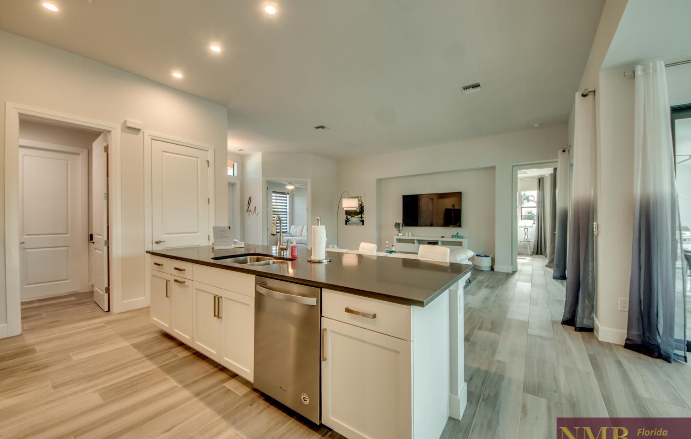 Ferienhaus Chamo Cape Coral 24 Kitchen