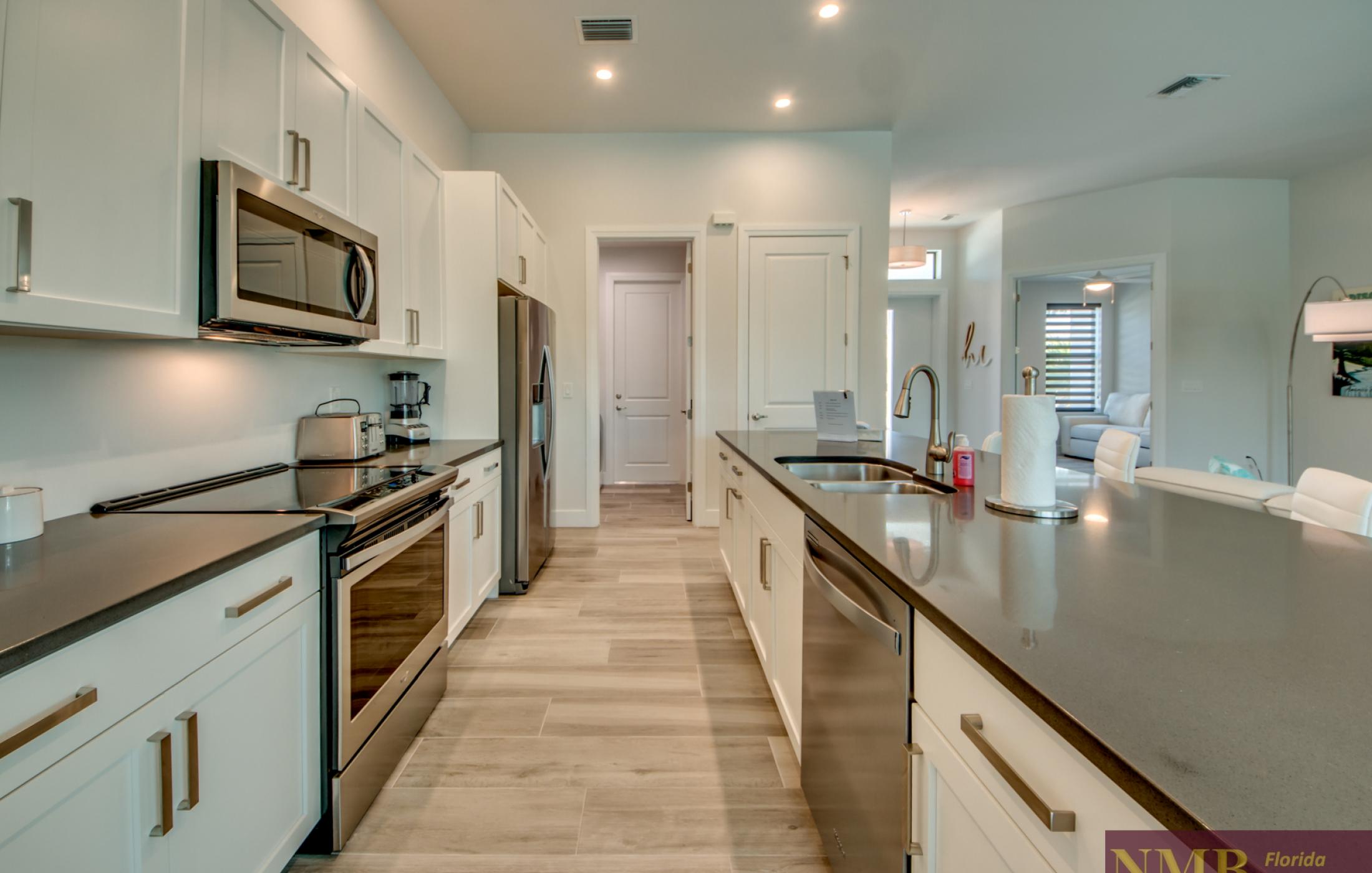 Ferienhaus Chamo Cape Coral 25 Kitchen