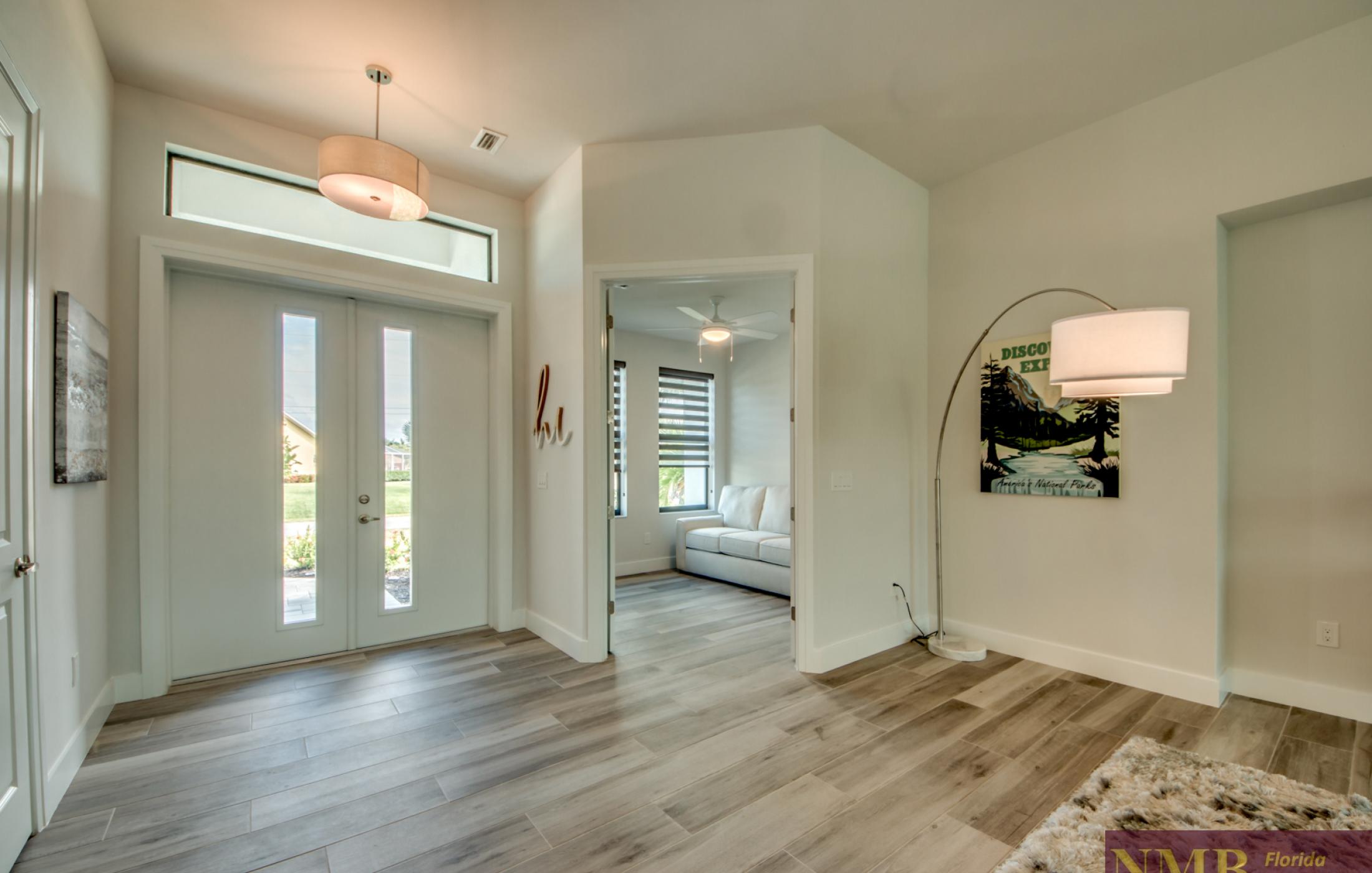 Ferienhaus Chamo Cape Coral 7 Foyer