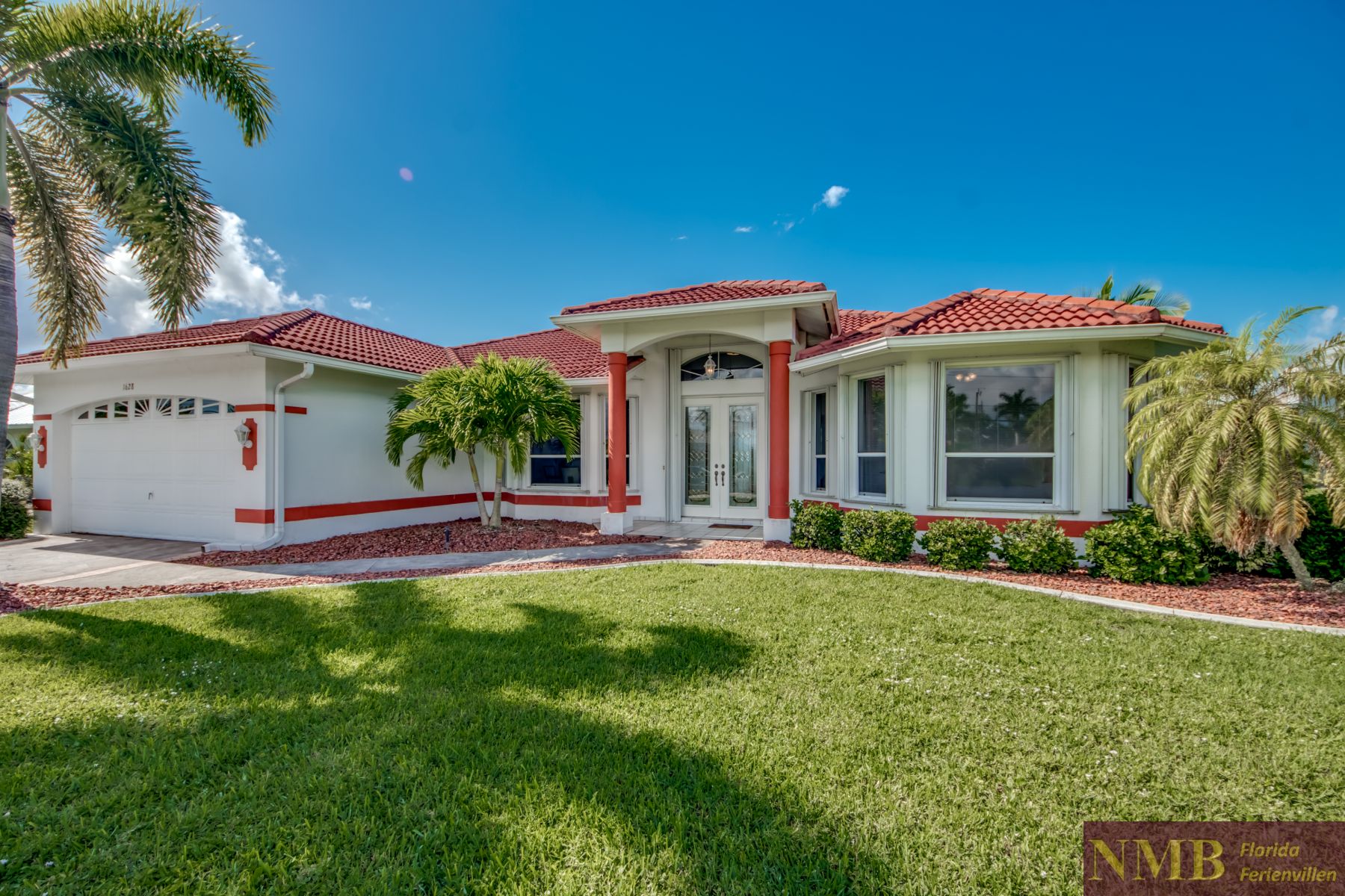Ferienhaus Harbour View 4 Front of Villa