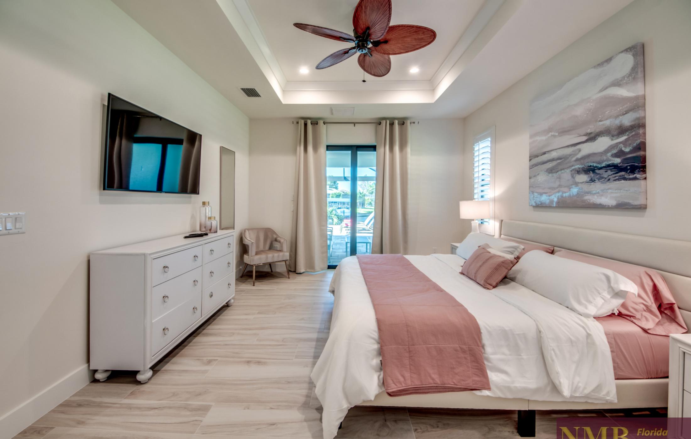 Ferienhaus Living Coral 34 Master Bedroom