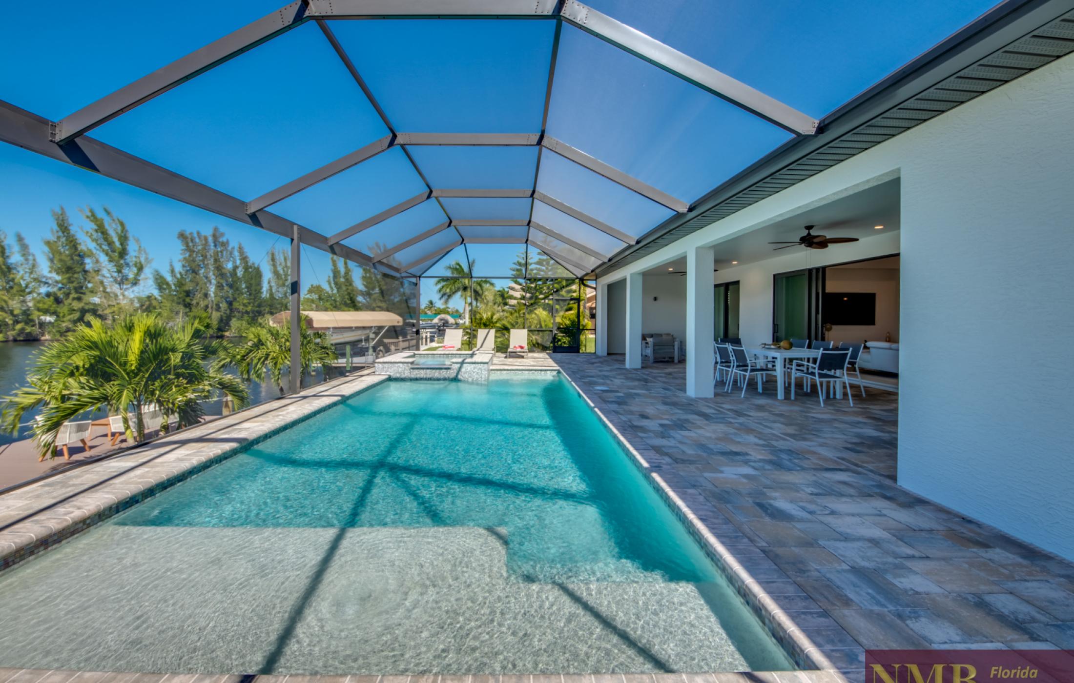 Ferienhaus Living Coral 65 Pool