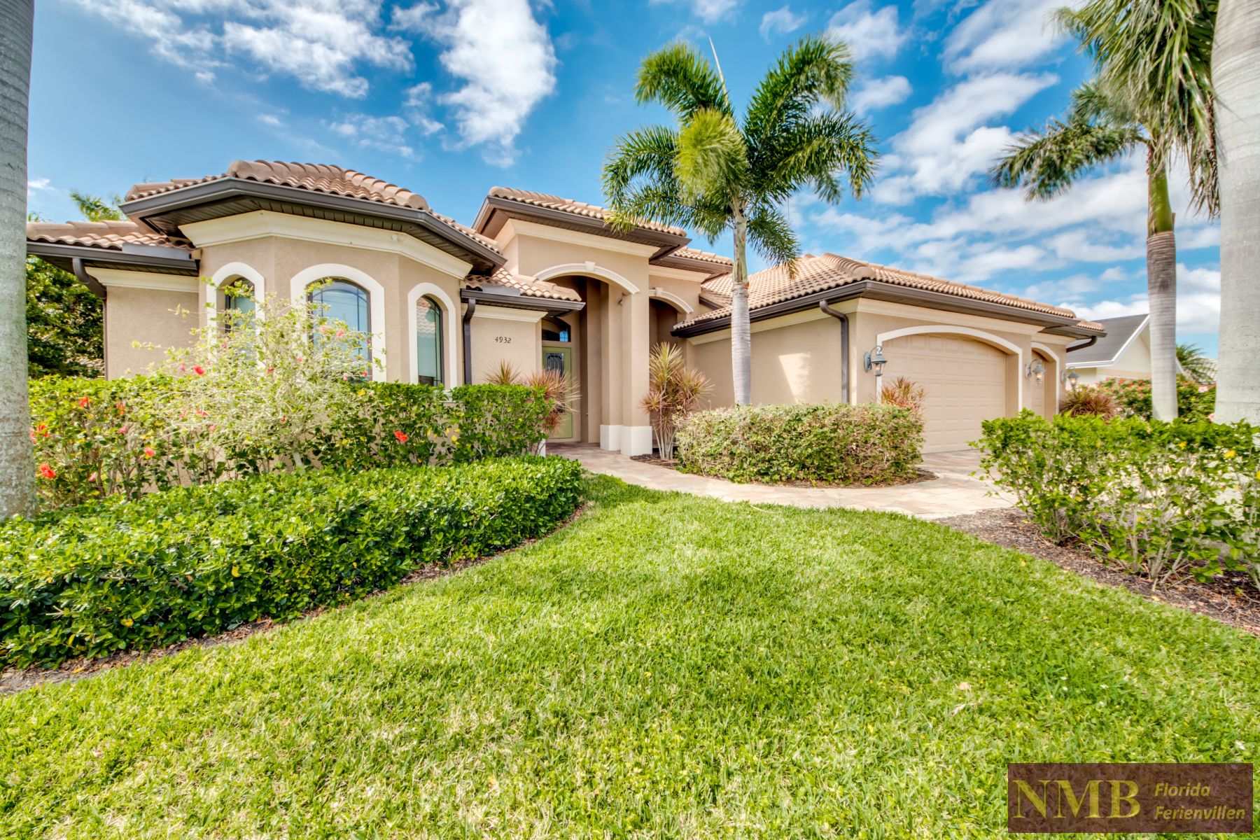 Ferienhaus Royal Residence Front of Villa 3