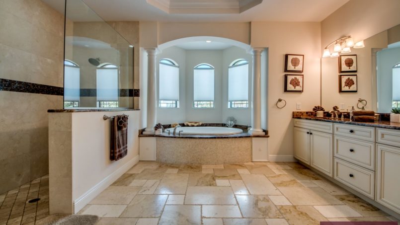 Ferienhaus Royal Residence Master Bathroom