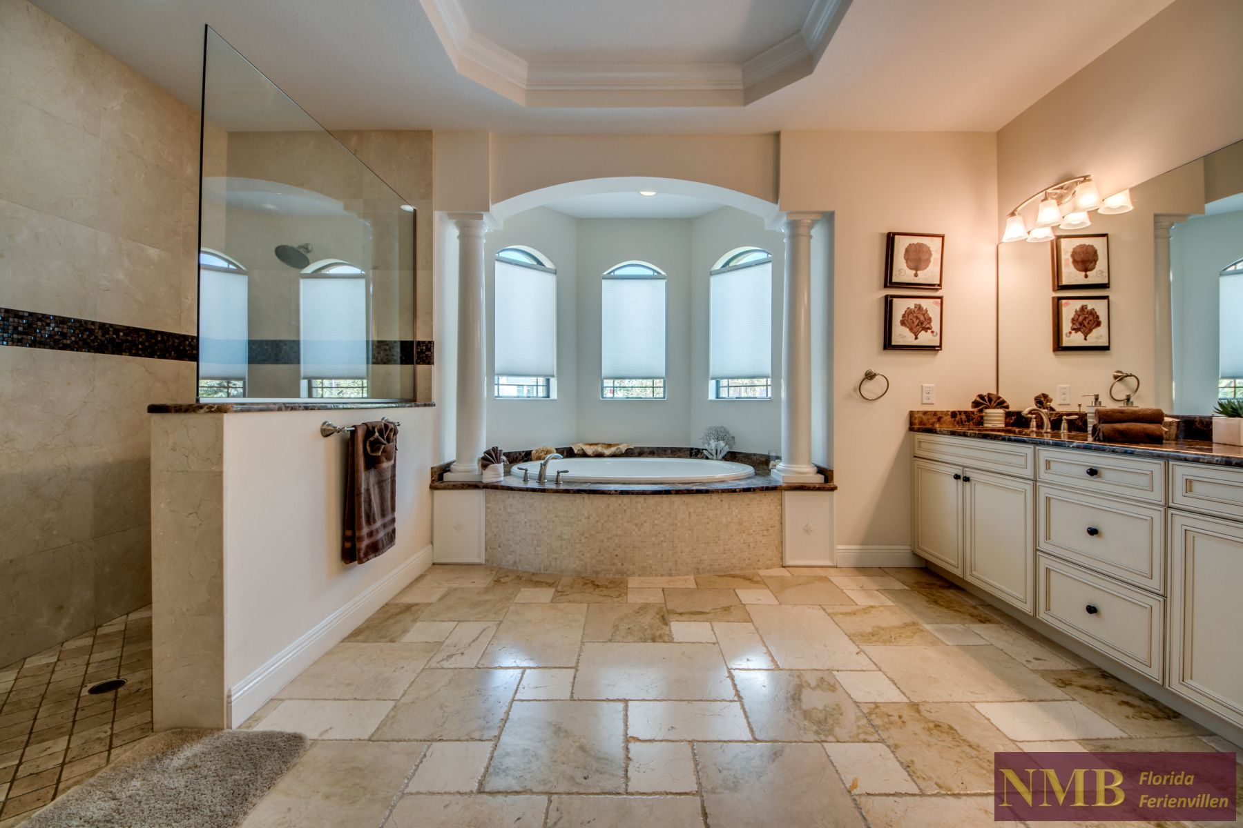 Ferienhaus Royal Residence Master Bathroom