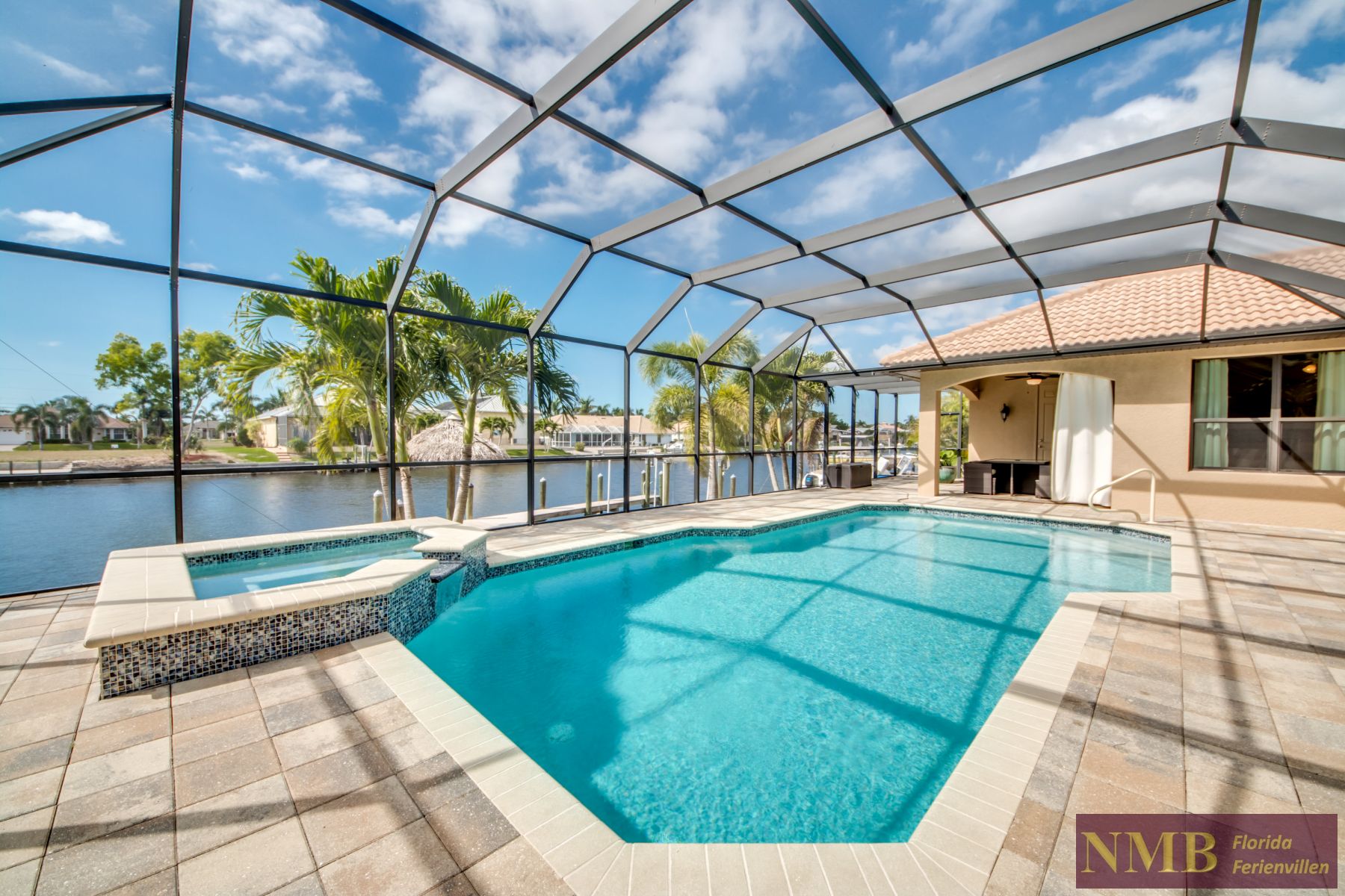 Ferienhaus Royal Residence Pool