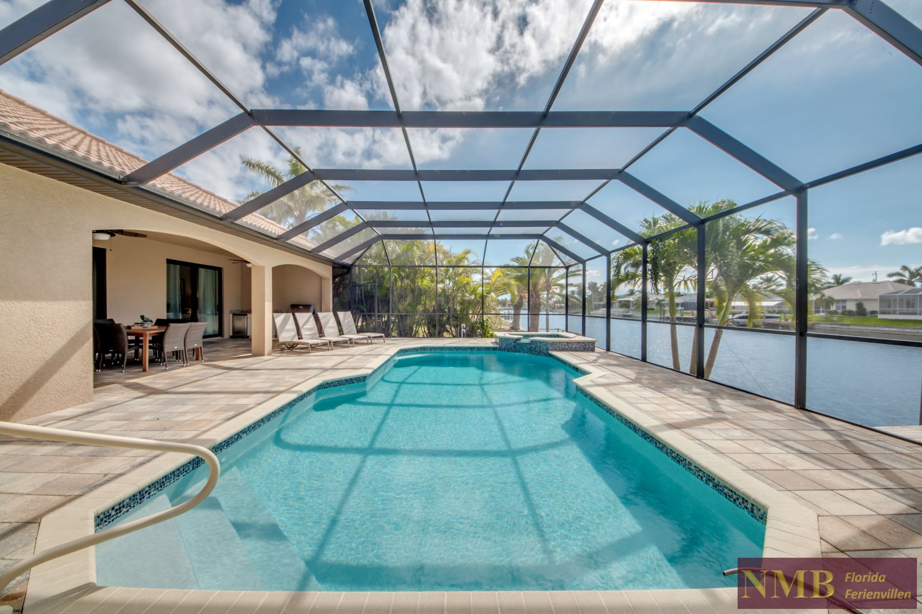 Ferienhaus Royal Residence Pool 3