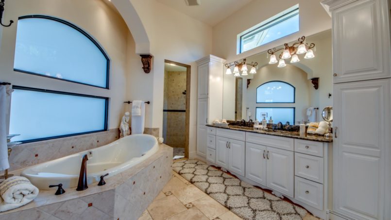 Luxus Villa Caloo 45 Master Bathroom