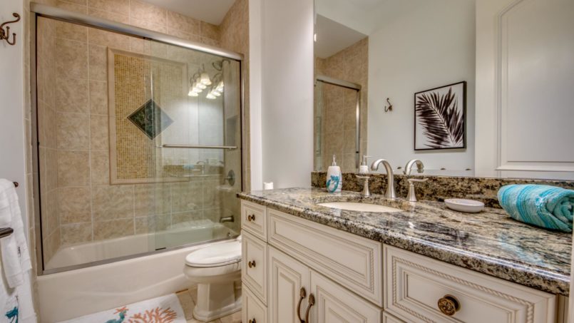 Luxus Villa Caloo 51 Guest Suite 2 Bathroom