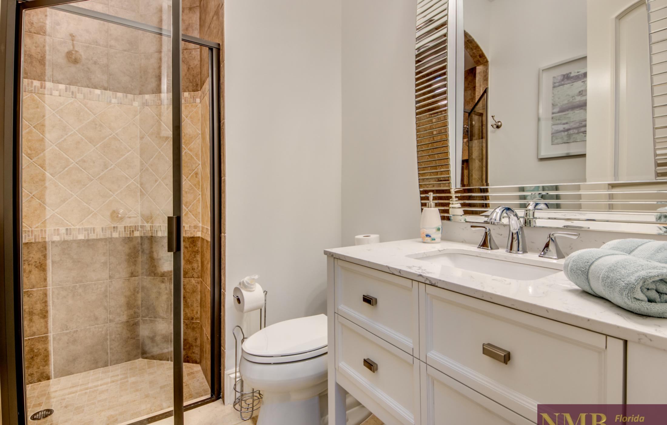 Luxus Villa Caloo 54 Guest Bathroom