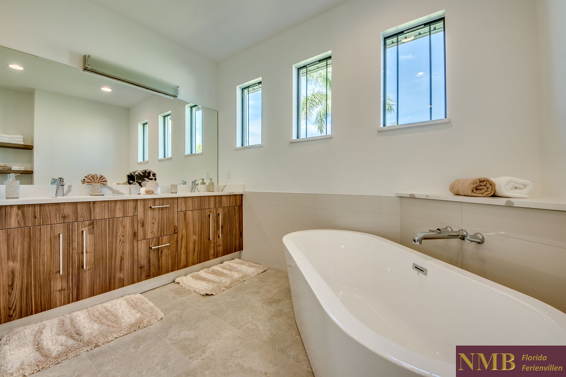 Pelican Bay 31 Master Bathroom