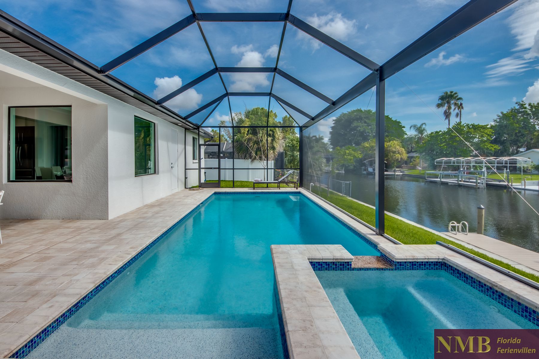 Pelican Bay 48 Hot Tub Pool