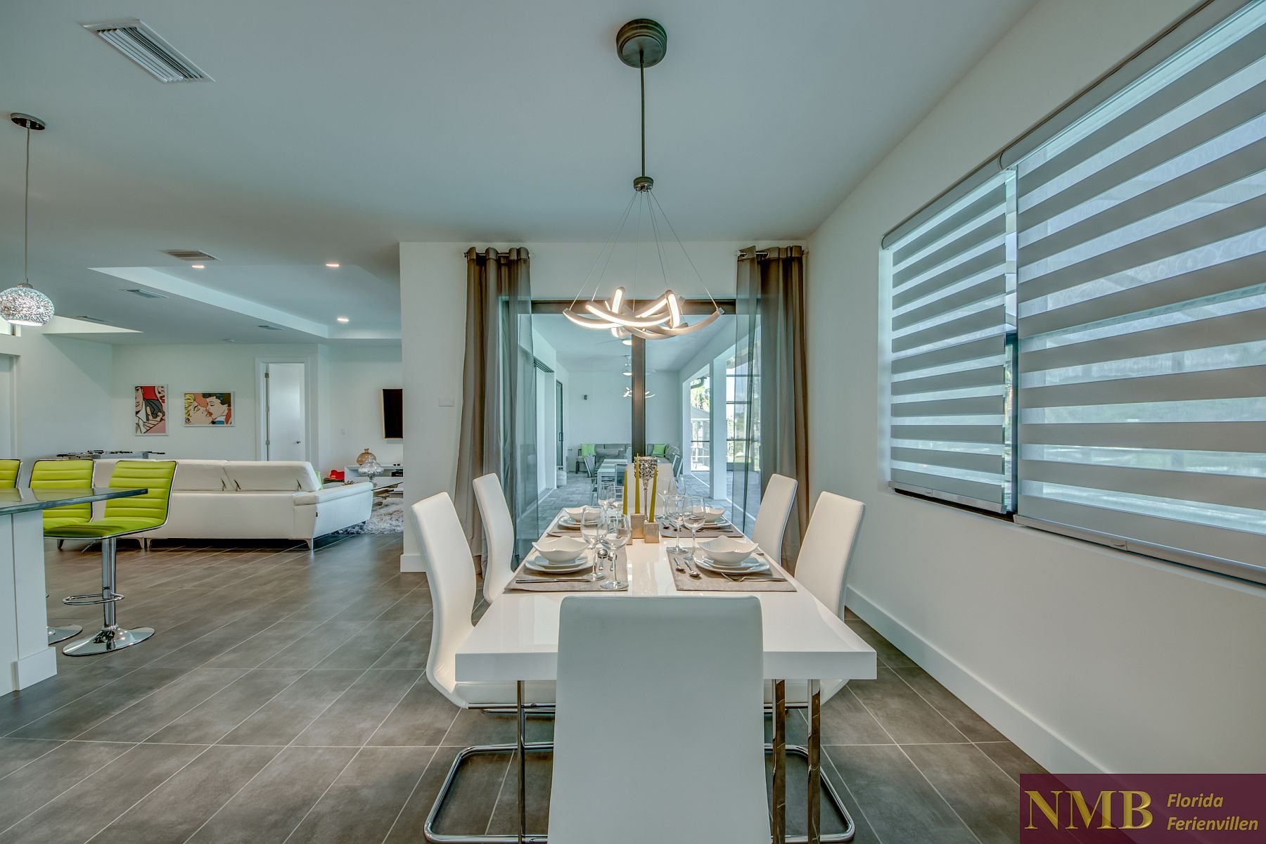 Villa Neo 30 Dining Room