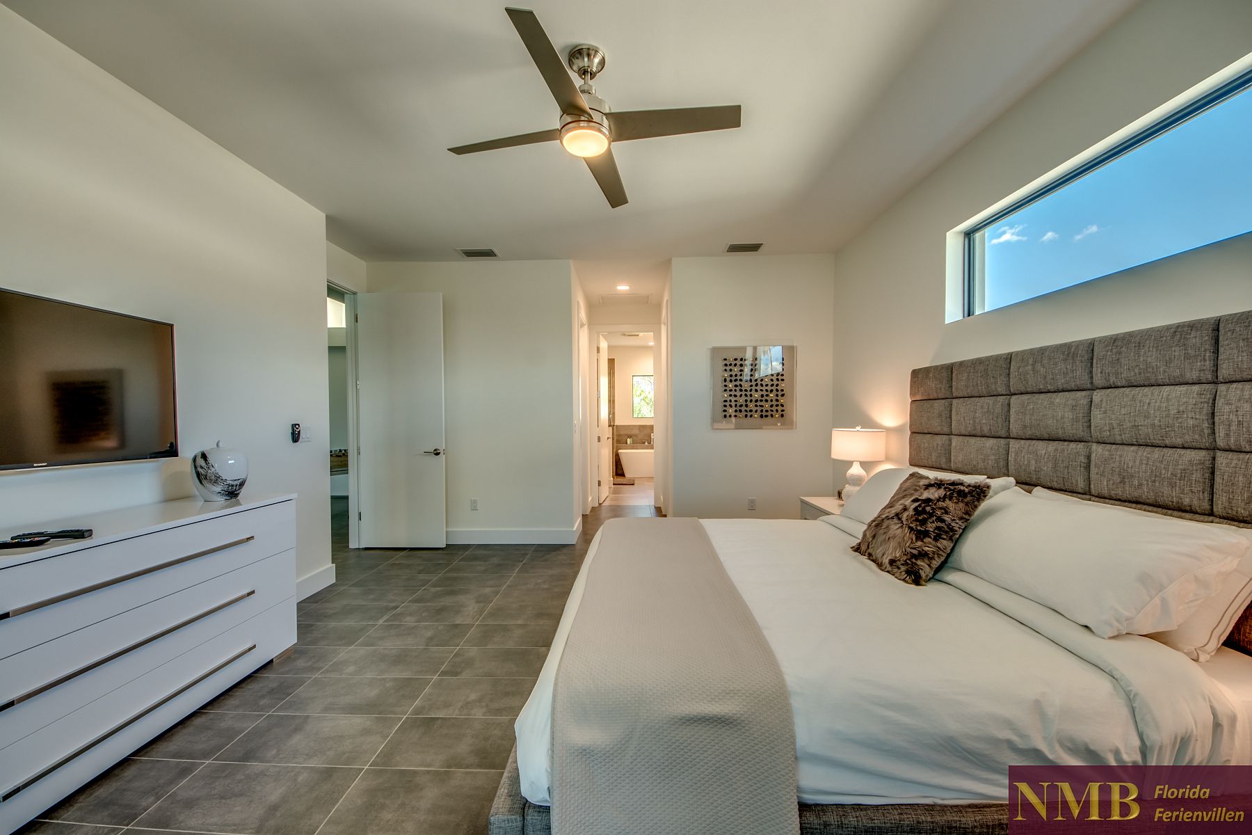 Villa Neo 34 Master Bedroom