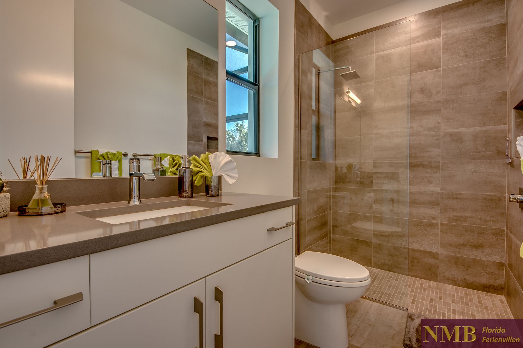 Villa Neo 41 Guest Bathroom