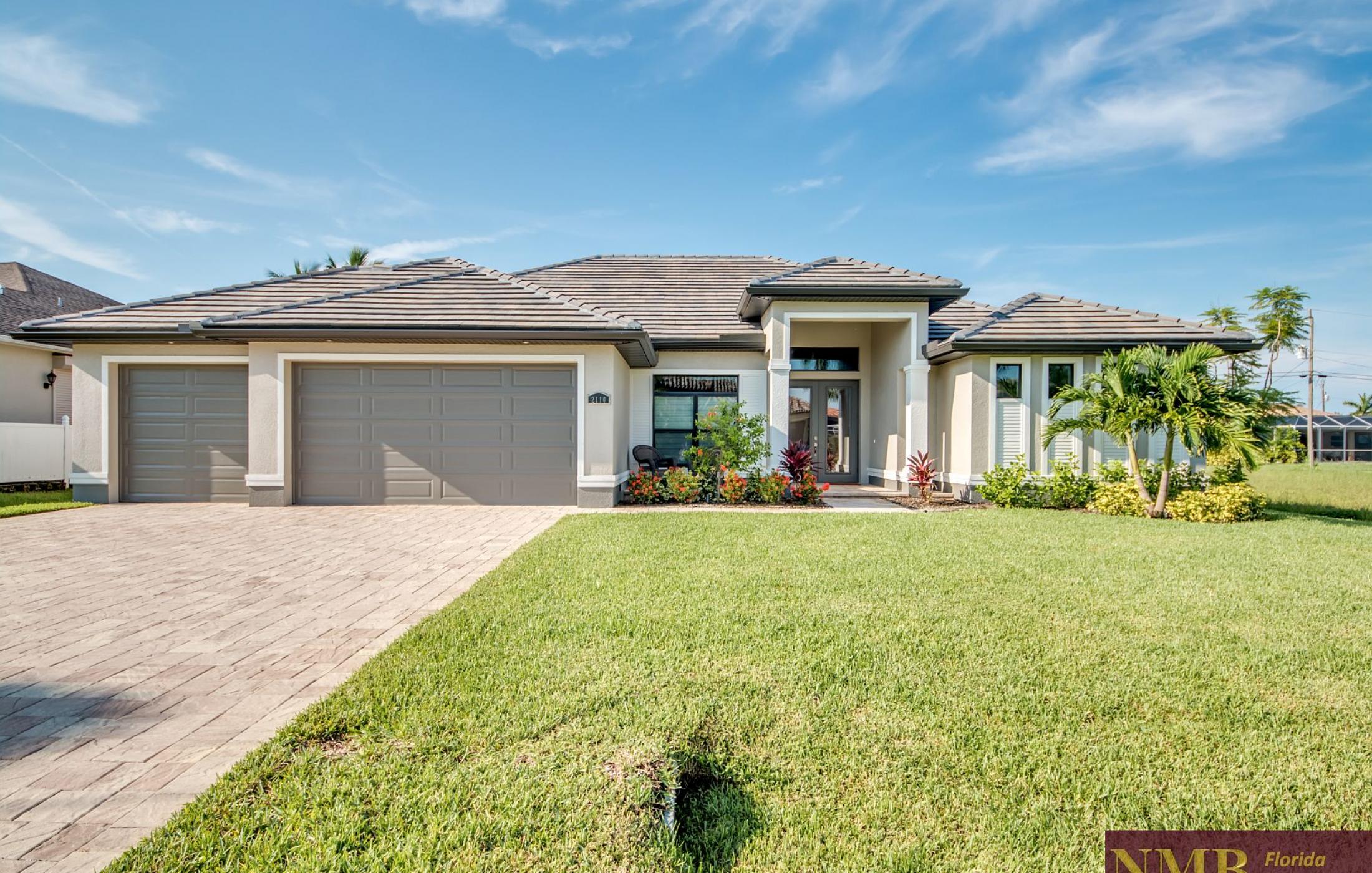 Ferienhaus Secret Pearl Front of Villa 1