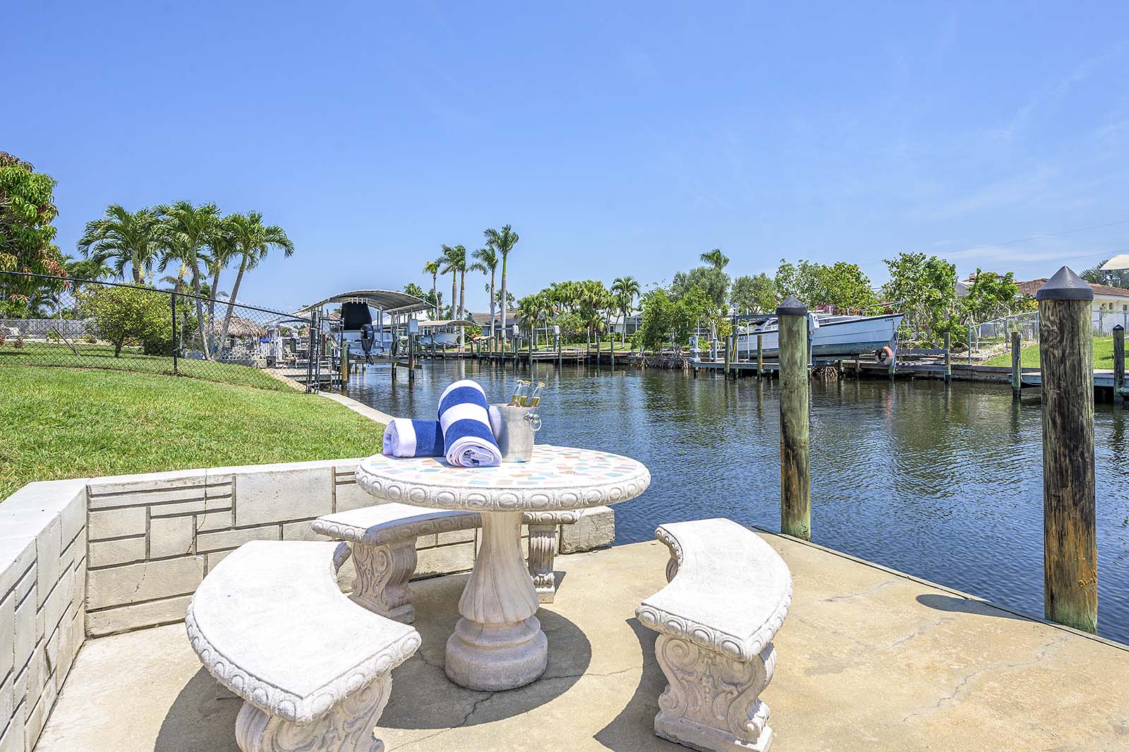 130 SW 52nd St CC 11