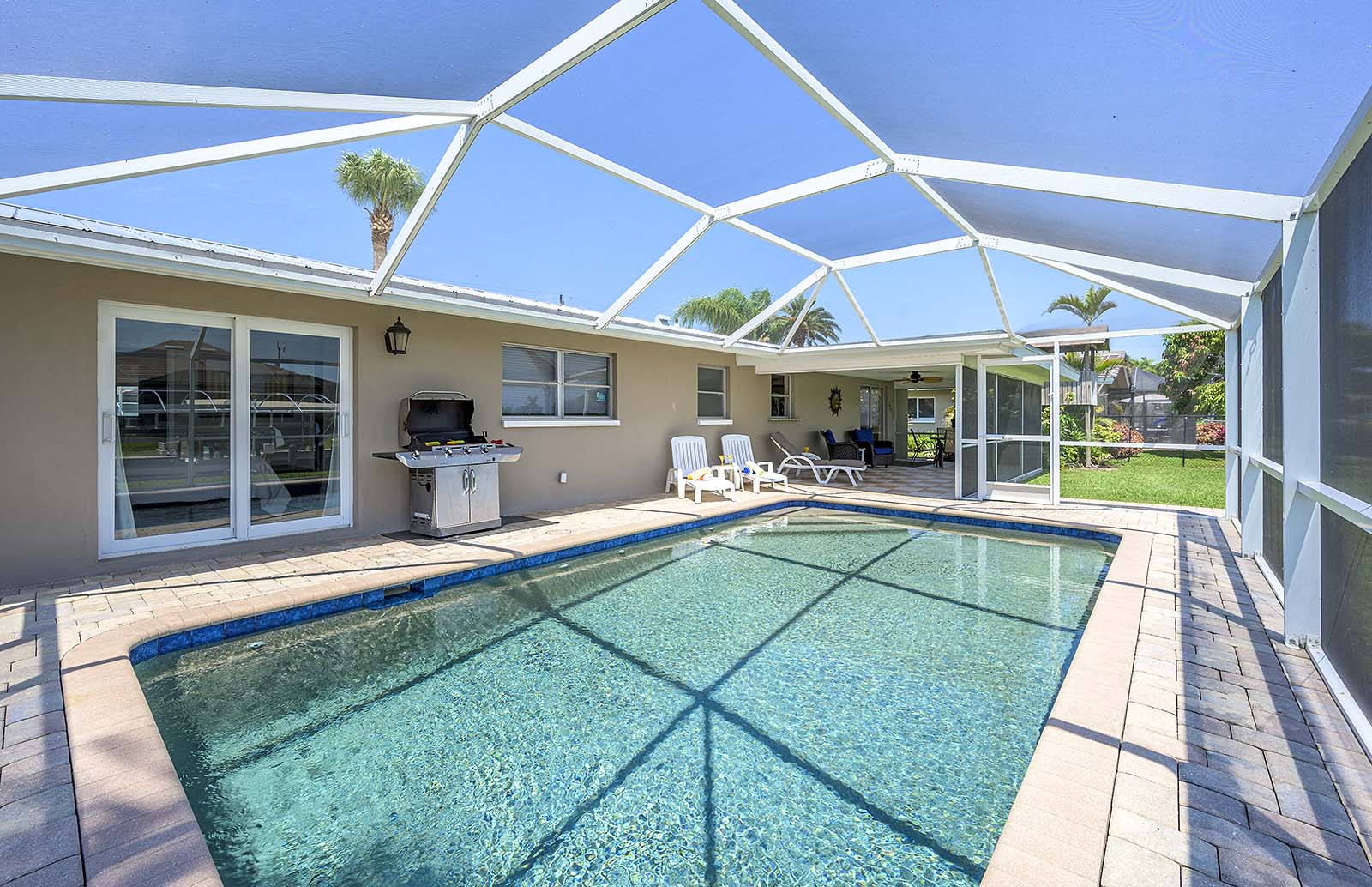 130 SW 52nd St CC 13