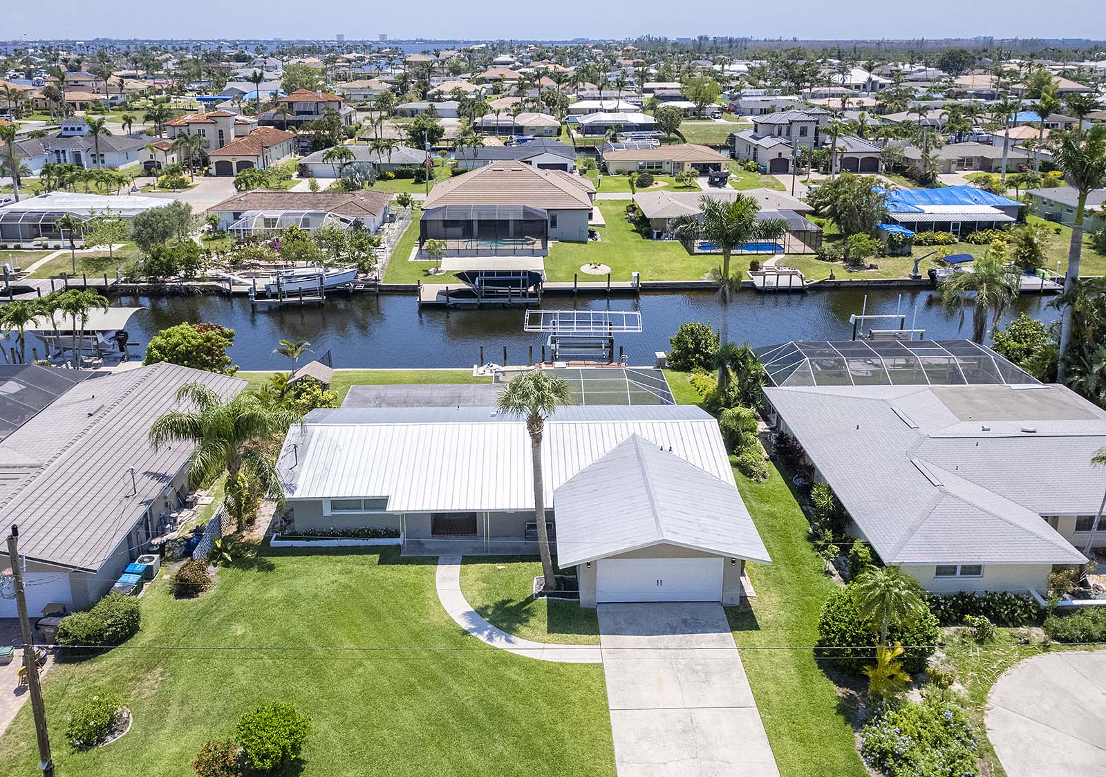 130 SW 52nd St CC 16
