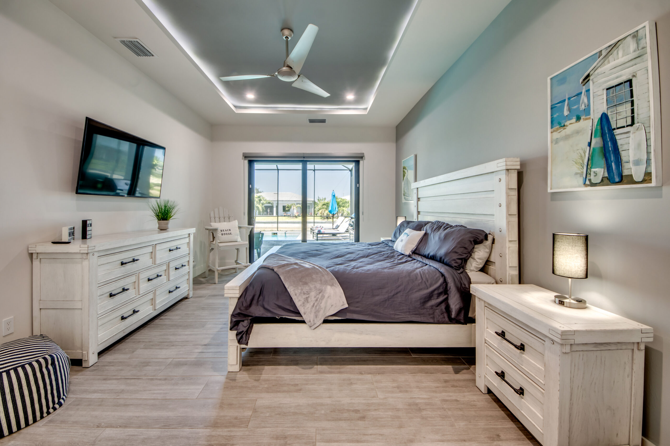 33 Master Bedroom scaled